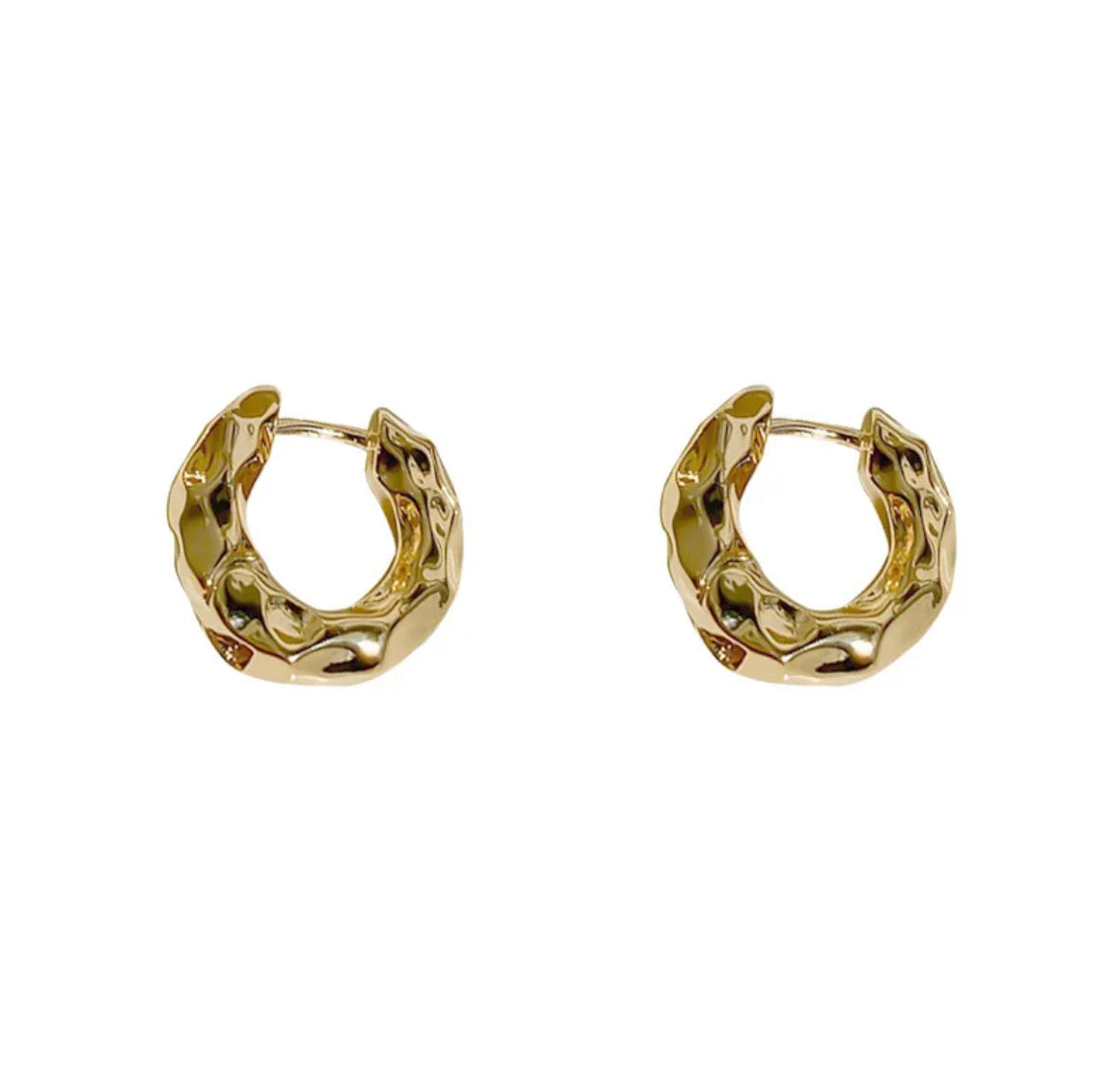 Aretes Martelli