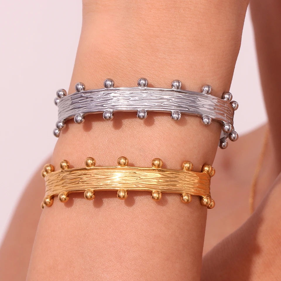 Set Porto Gold  (aretes, anillo, brazalete)