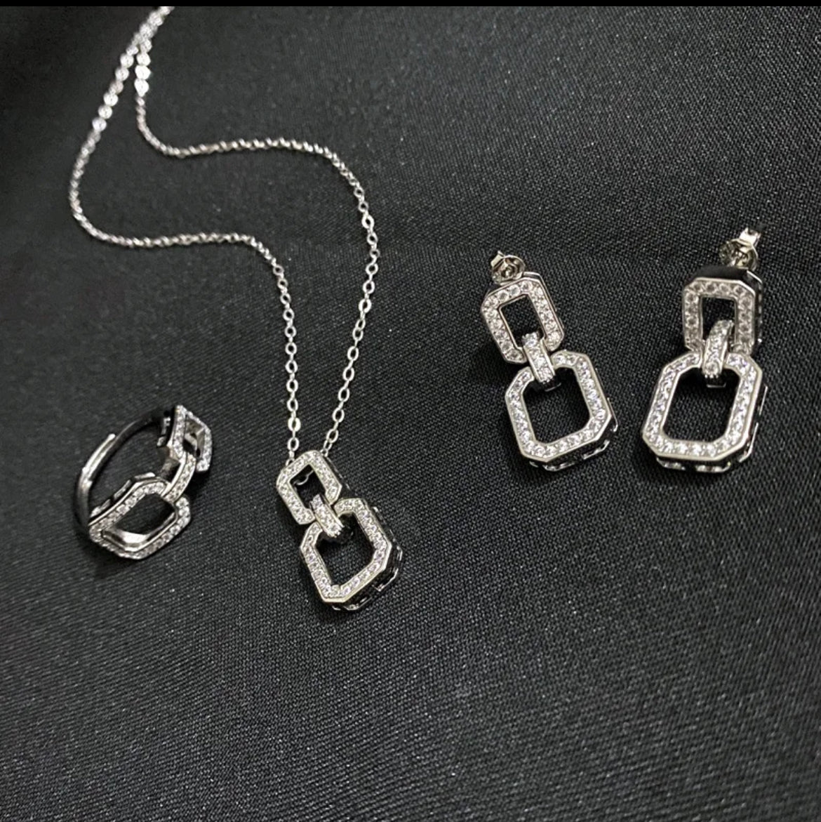 Set Vienne ( aretes, collar y anillo ajustable